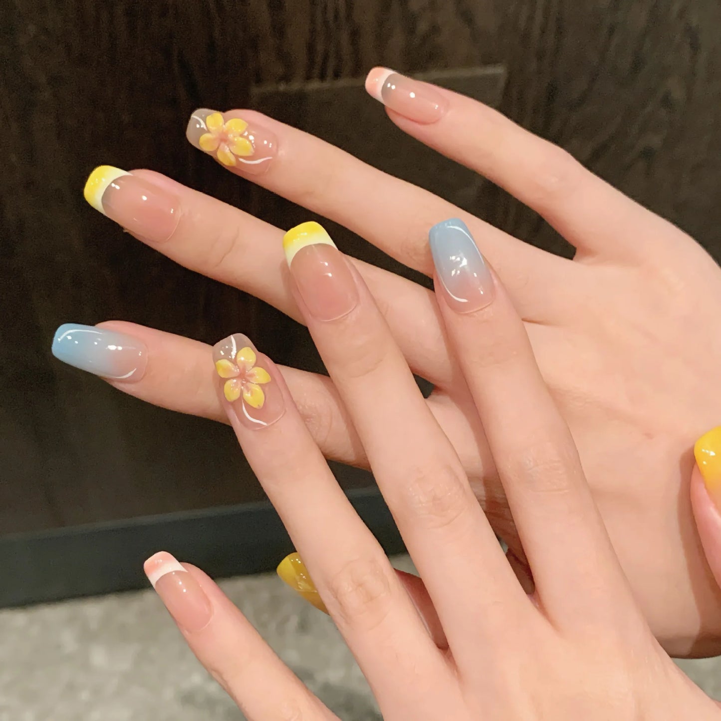 Uñas postizas de alta calidad talladas en 3D en color macarrón, desmontables, hechas a mano, para primavera y verano.