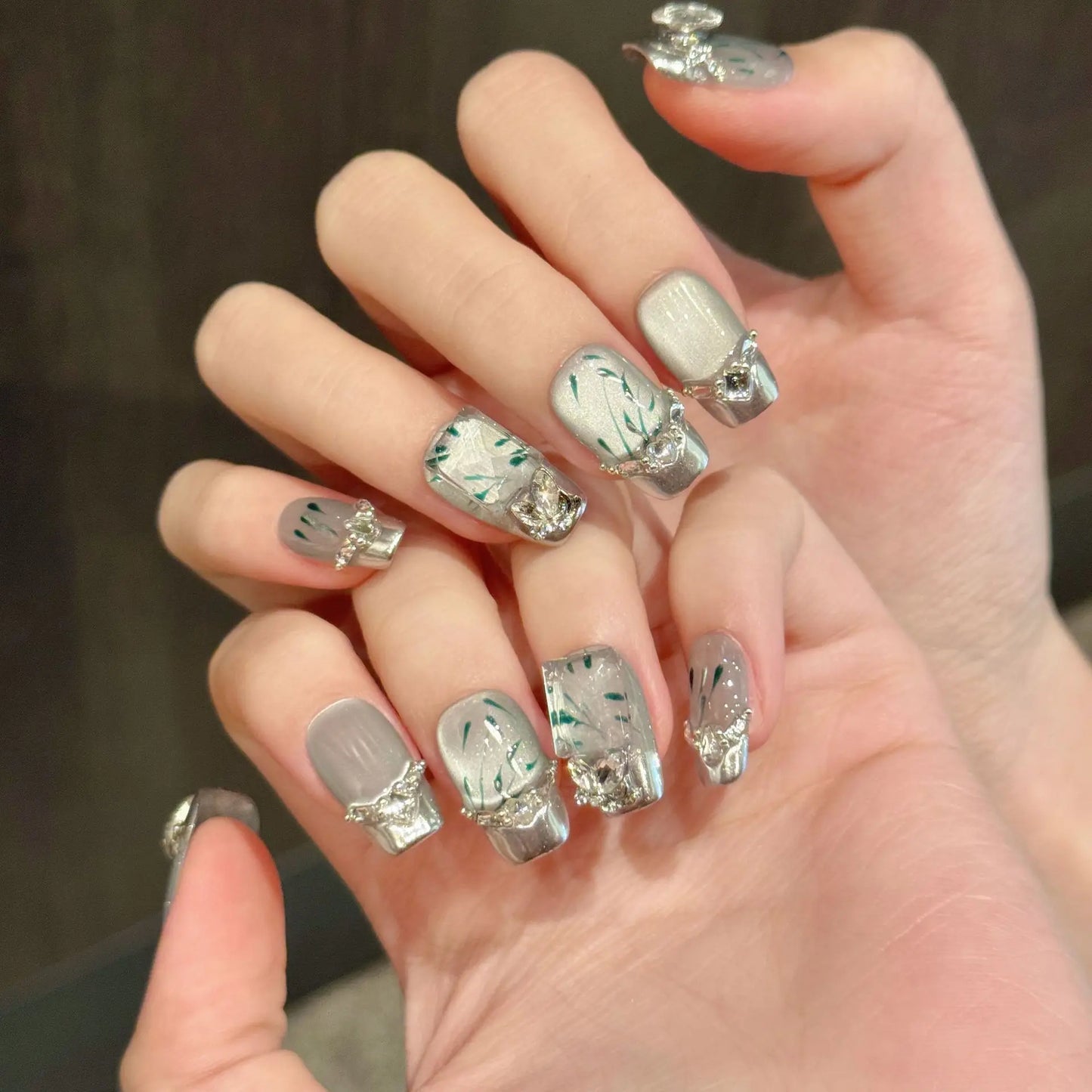 Fabricante de uñas cortas de ojo de gato, uñas acrílicas prensadas hechas a mano