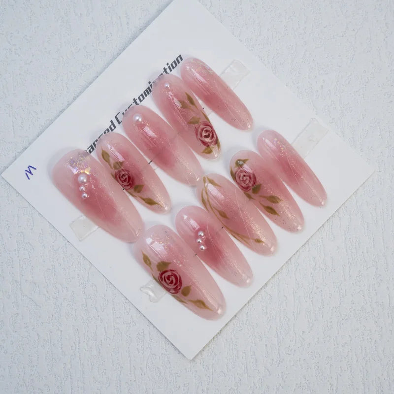 Diseño de ataúd cuadrado de rosa fantasía transparente rosa en uñas