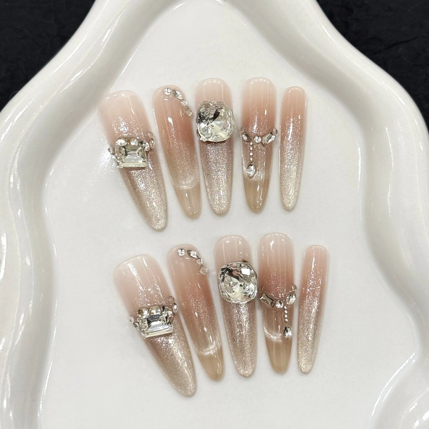 Calcomanías de uñas postizas desmontables talladas en 3D hechas a mano de moda
