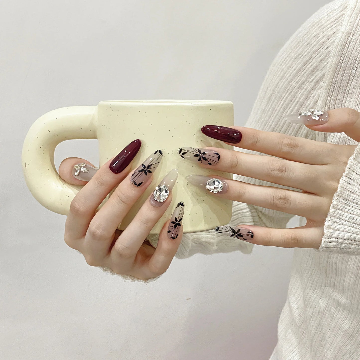 Uñas postizas artificiales de lujo, hechas a mano, de gel francés de cobertura completa, desmontables, prensadas a mano, uñas adhesivas