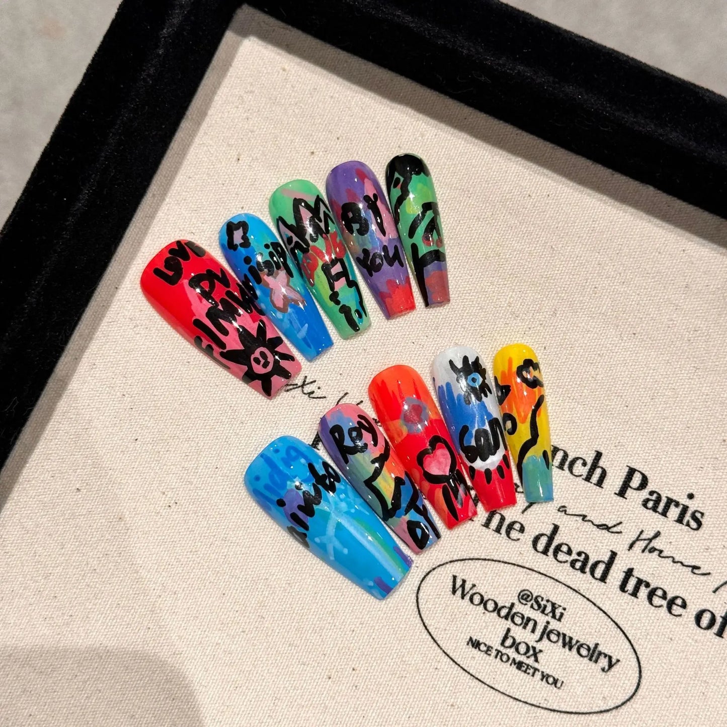 Uñas postizas adhesivas para chicas atractivas, uñas postizas personalizadas con grafiti