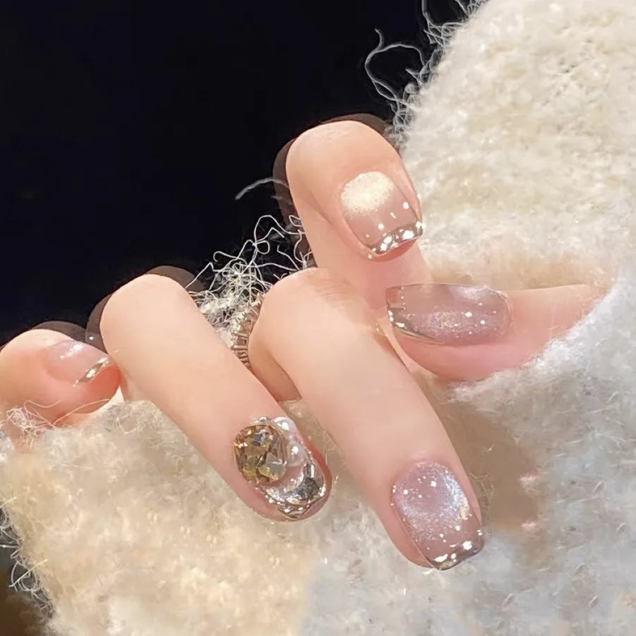 Venta caliente 3D Diseño de Arte de Uñas Gel Accesorios de Uñas de Moda Ojo de Gato Nude Uñas Presionadas