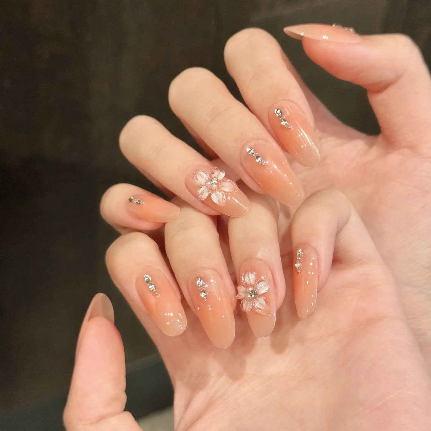 Calcomanías de uñas postizas desmontables talladas en 3D hechas a mano de moda