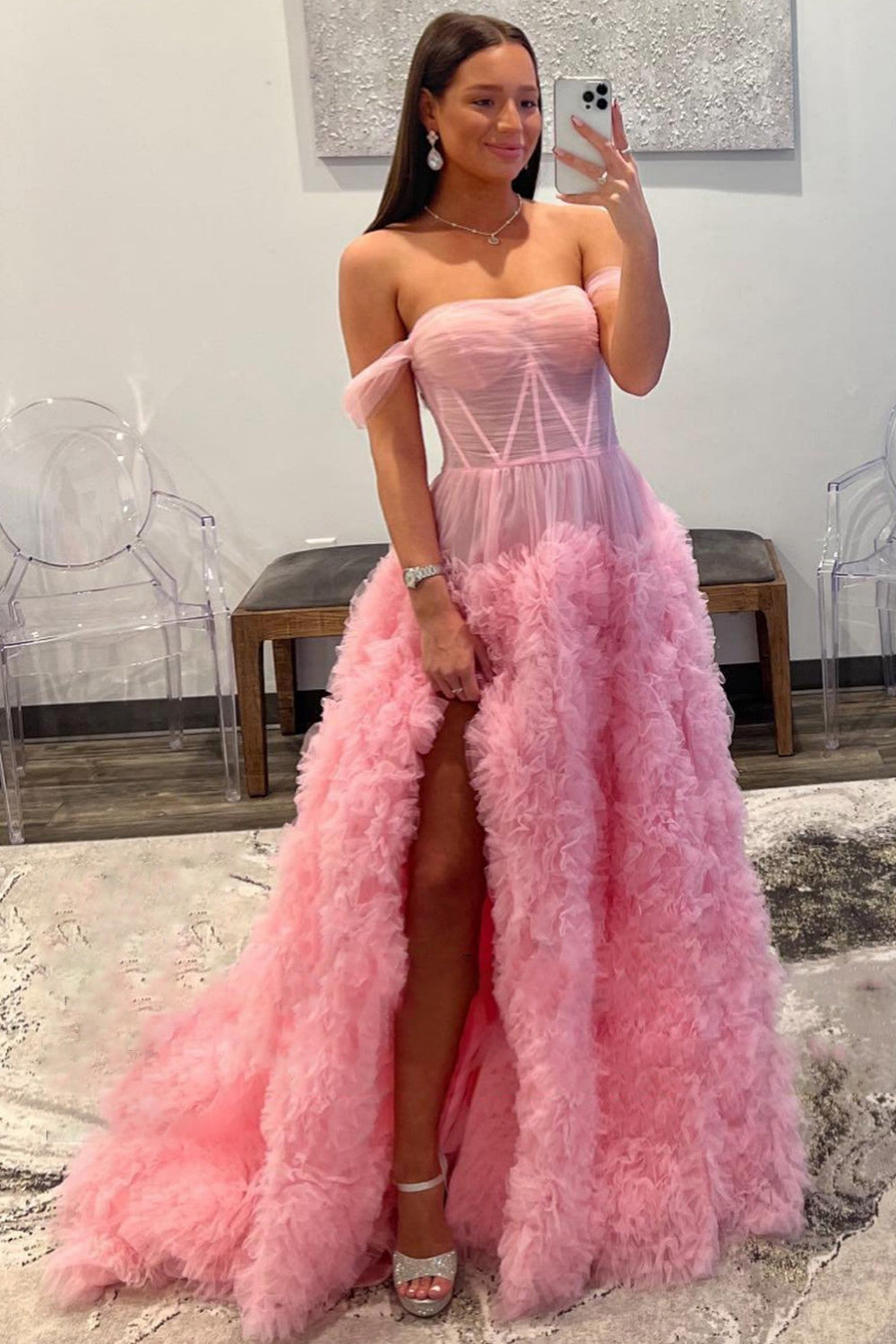 Roycebridal Kenia | Vestido de fiesta de tul con volantes, hombros descubiertos y abertura