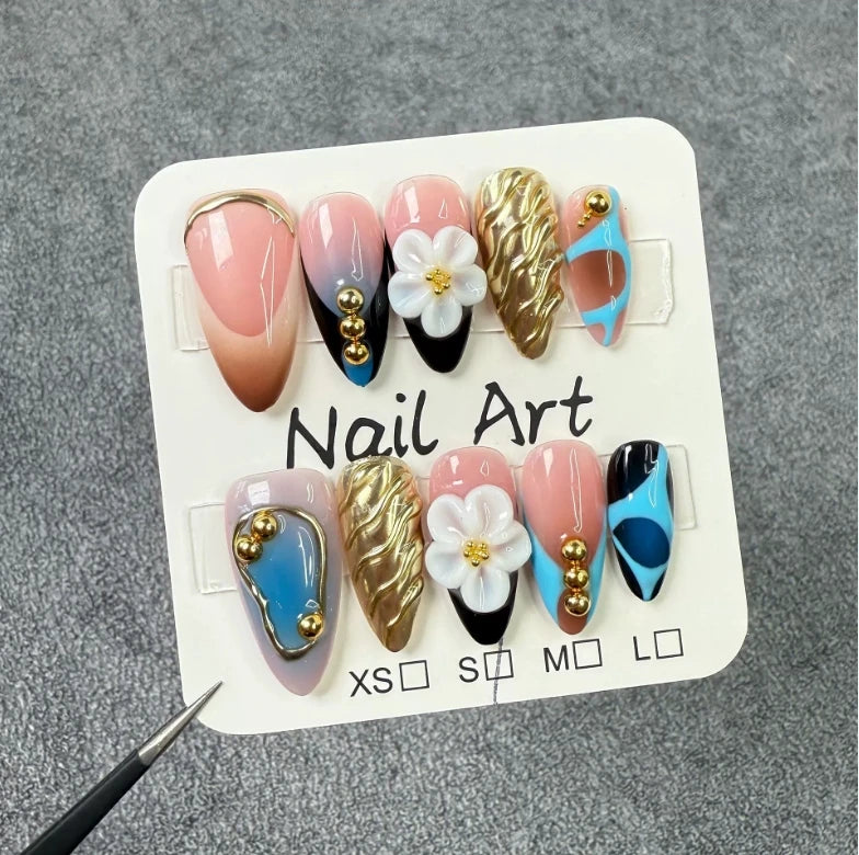 Calcomanías de uñas de almendra de moda, populares pegamentos de prensa para aplicar en los dedos.