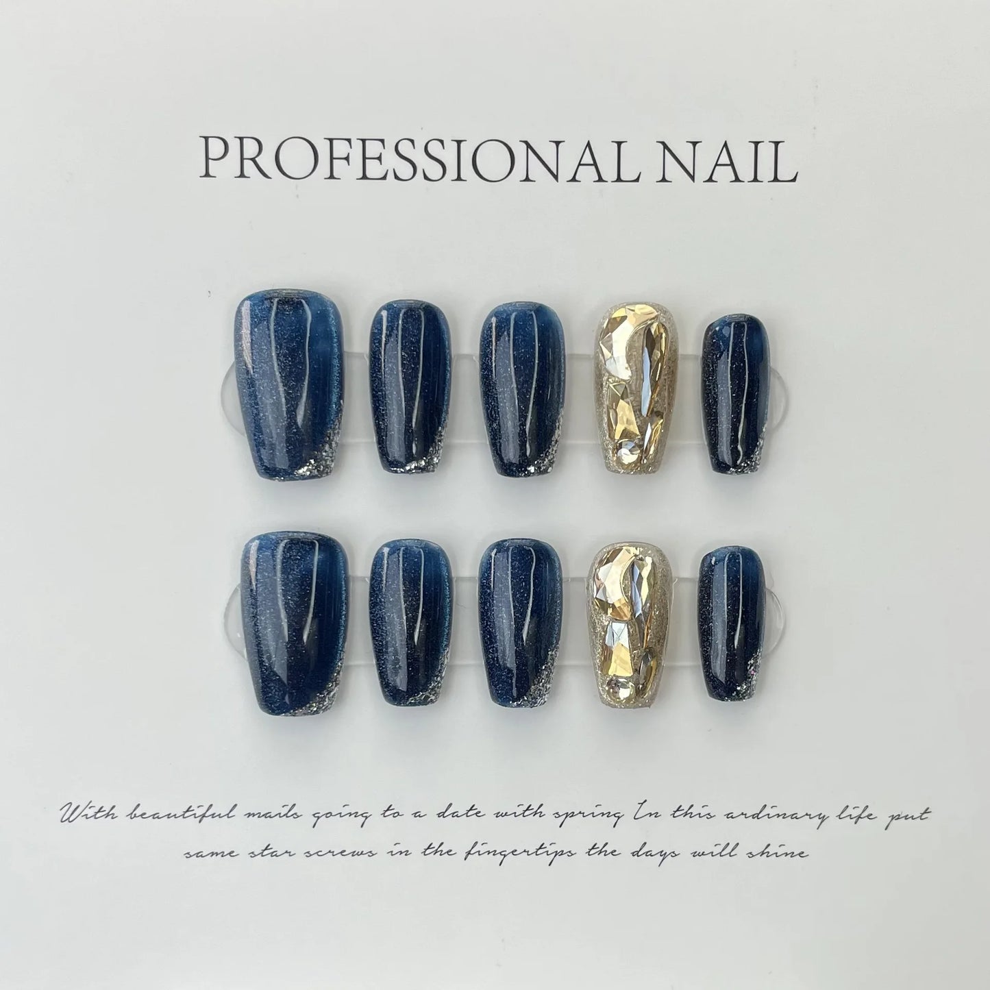 Nuevo estilo de uñas postizas artificiales de cobertura completa, cortas y de longitud media.
