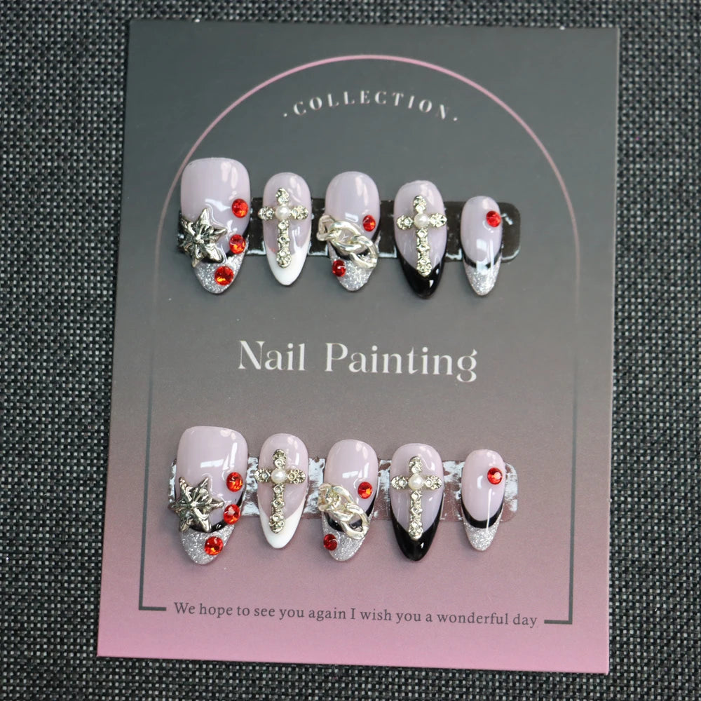 Uñas postizas francesas moradas, uñas cortas almendradas, uñas postizas hechas a mano con diamantes 3D.