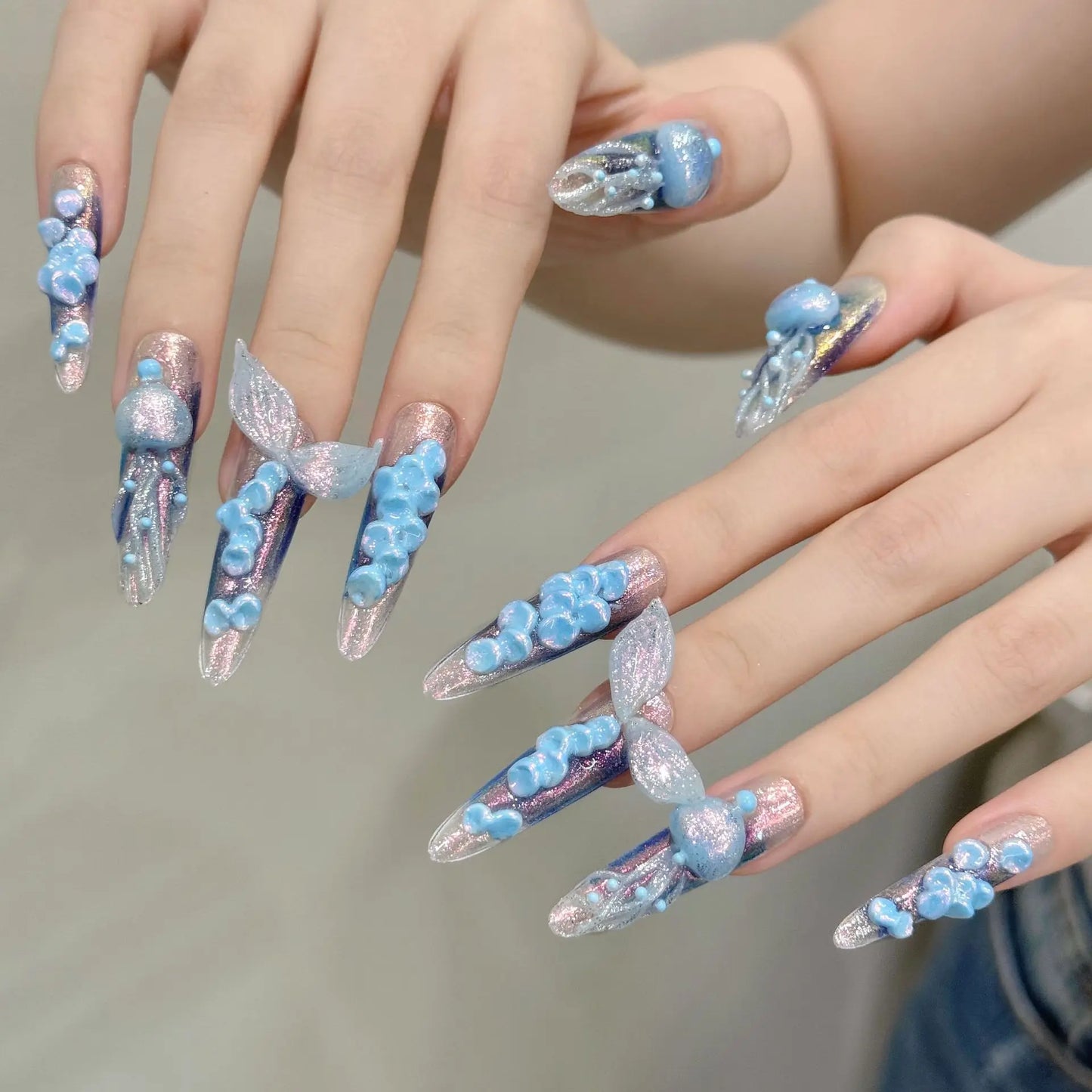 Arte de uñas de sirena medusa 3D pintado a mano de moda con una atmósfera fresca y un uso duradero.