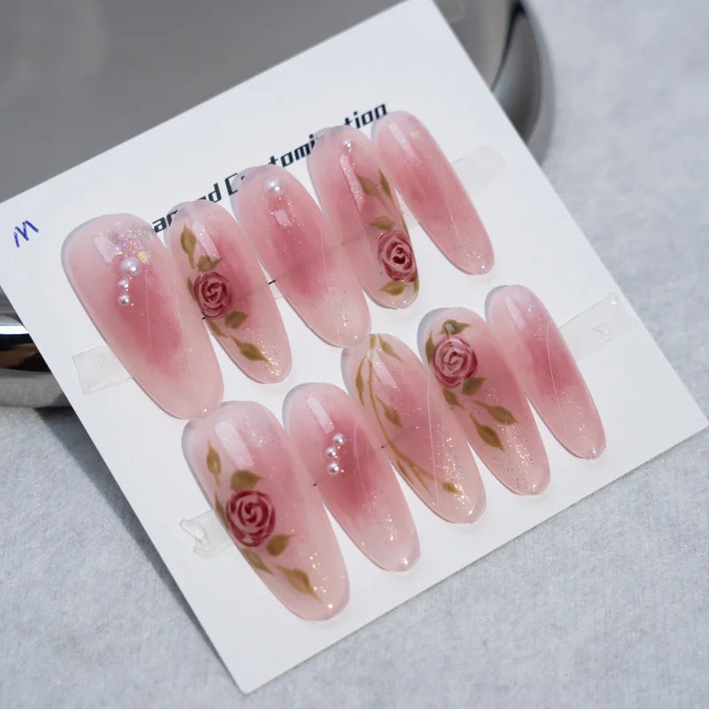 Diseño de ataúd cuadrado de rosa fantasía transparente rosa en uñas