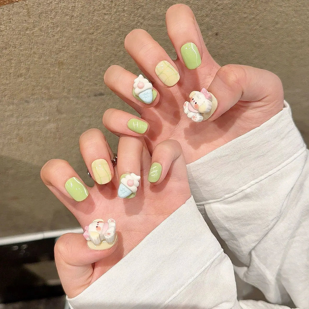High Quality Cute Short Nails Pure Hand-painted 3D Cartoon Press on Nails