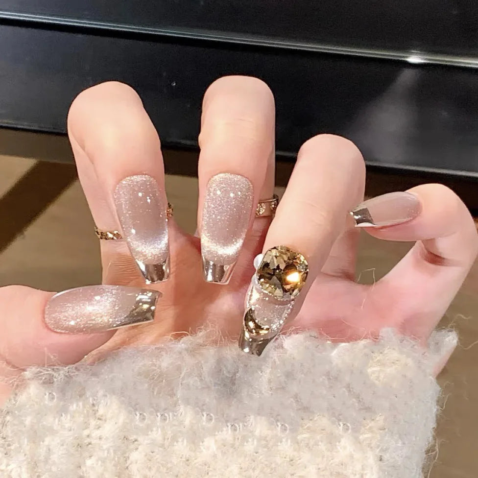 Venta caliente 3D Diseño de Arte de Uñas Gel Accesorios de Uñas de Moda Ojo de Gato Nude Uñas Presionadas
