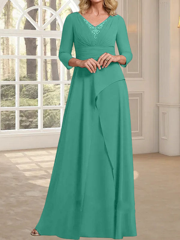 A-Linie, V-Ausschnitt, bodenlanges Chiffonkleid für die Brautmutter mit plissierter Perlenstickerei
