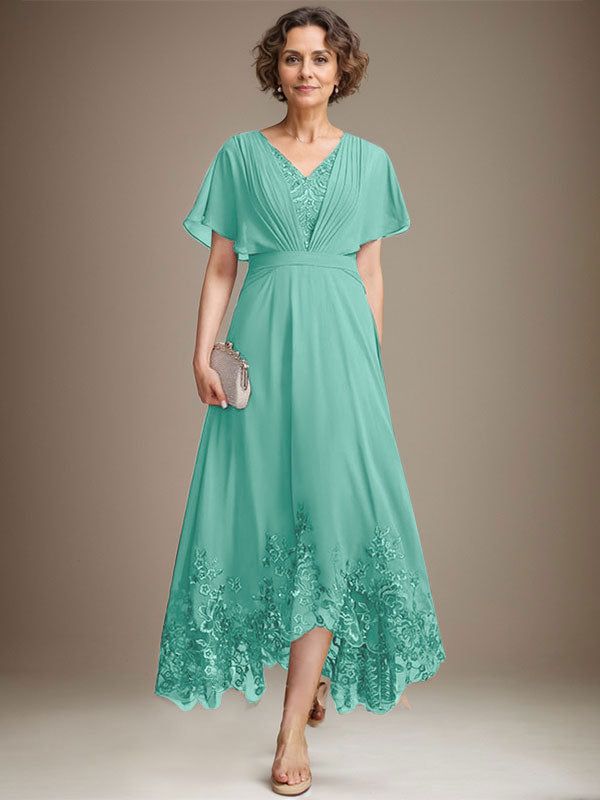 A-Linie V-Ausschnitt Asymmetrisches Spitzen-Chiffon-Kleid für die Brautmutter mit Plissee