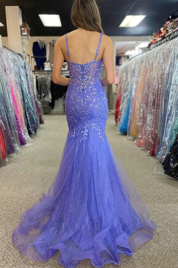 Vestidos de fiesta largos de tul con tirantes finos y sirena con apliques