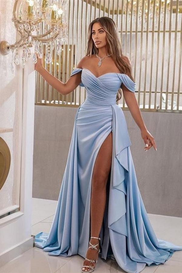 Langes, schulterfreies, gerüschtes Ballkleid aus Satin im Meerjungfrauenstil mit Schlitz