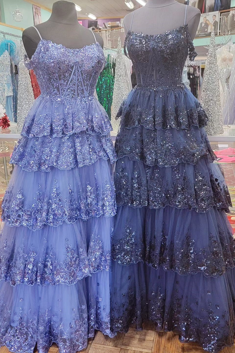 Vestido de fiesta largo con volantes, hombros descubiertos y lentejuelas de tul
