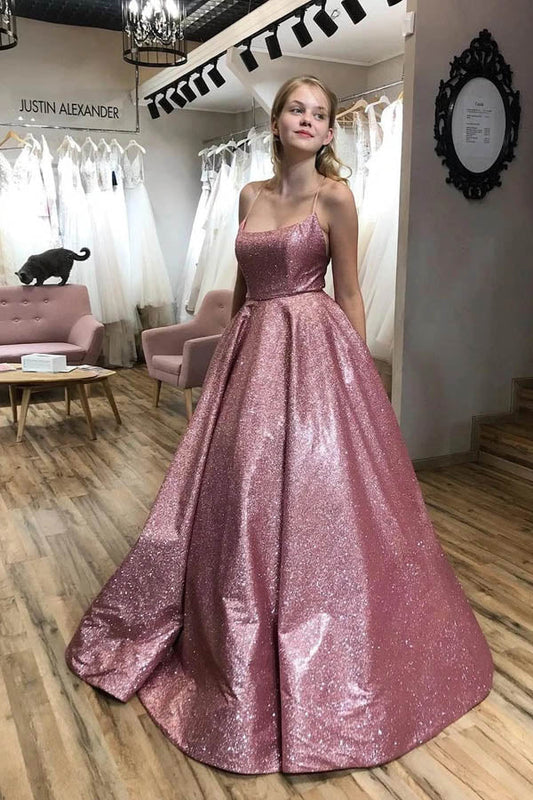 Vestido de fiesta brillante de corte A con tirantes finos, cola larga y bolsillos