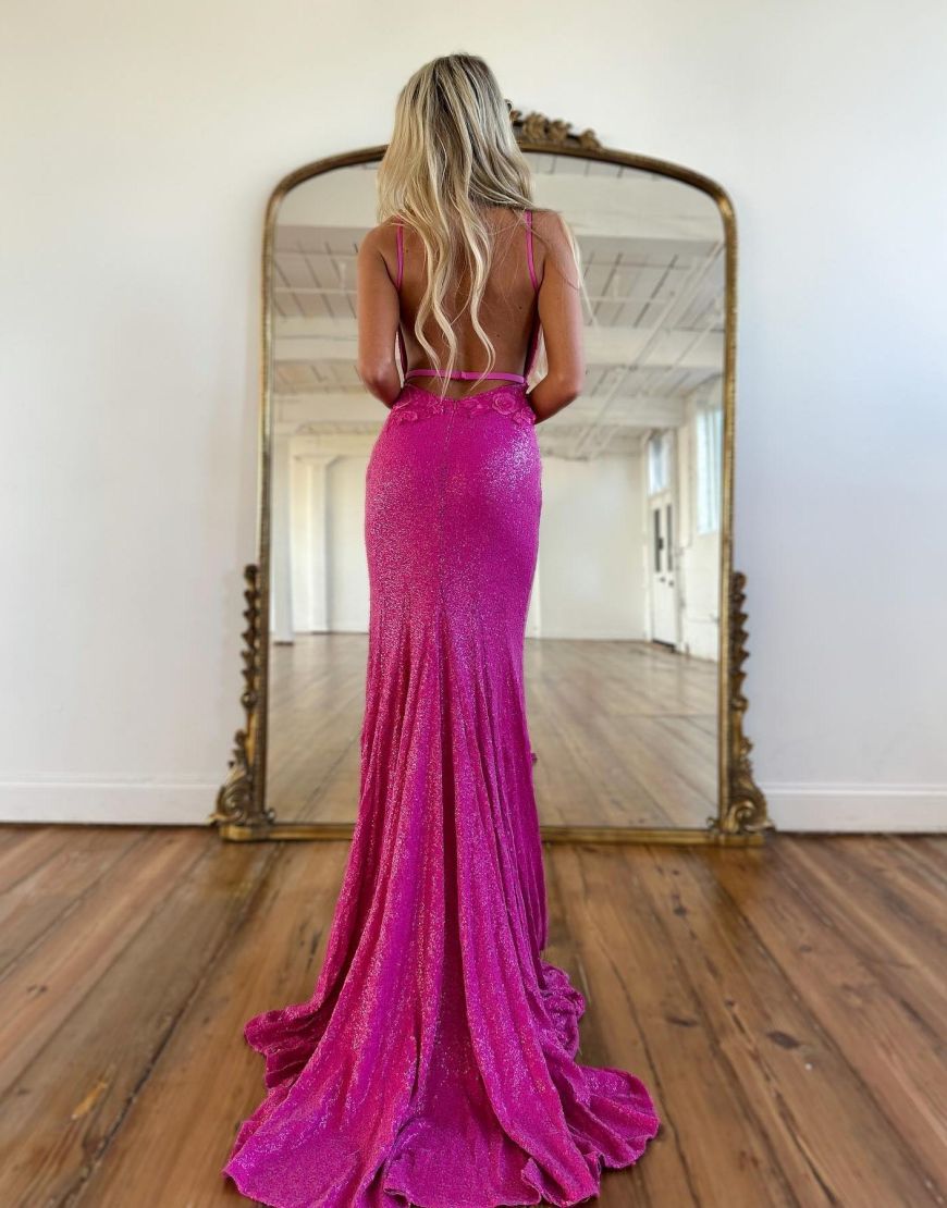 Vestido de fiesta de sirena con escote en V y lentejuelas con abertura