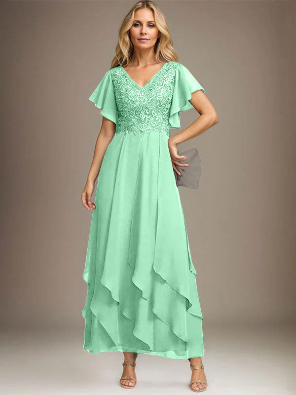 A-Linien-Kleid mit V-Ausschnitt, knöchellang, Spitzenchiffon und kaskadierenden Rüschen