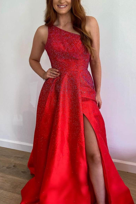 Vestido formal largo con cuentas rojas y un solo hombro