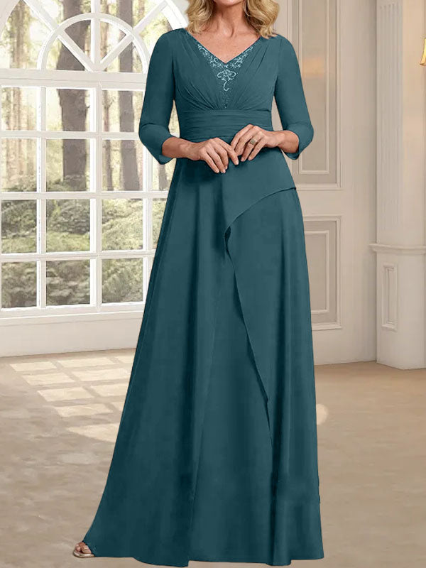 A-Linie, V-Ausschnitt, bodenlanges Chiffonkleid für die Brautmutter mit plissierter Perlenstickerei