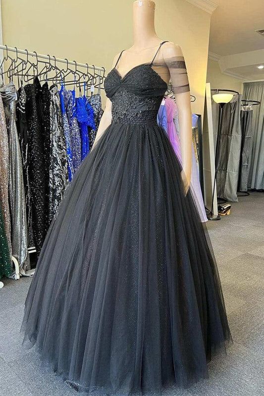 Vestido de fiesta largo negro de tul con hombros descubiertos y escote corazón de princesa