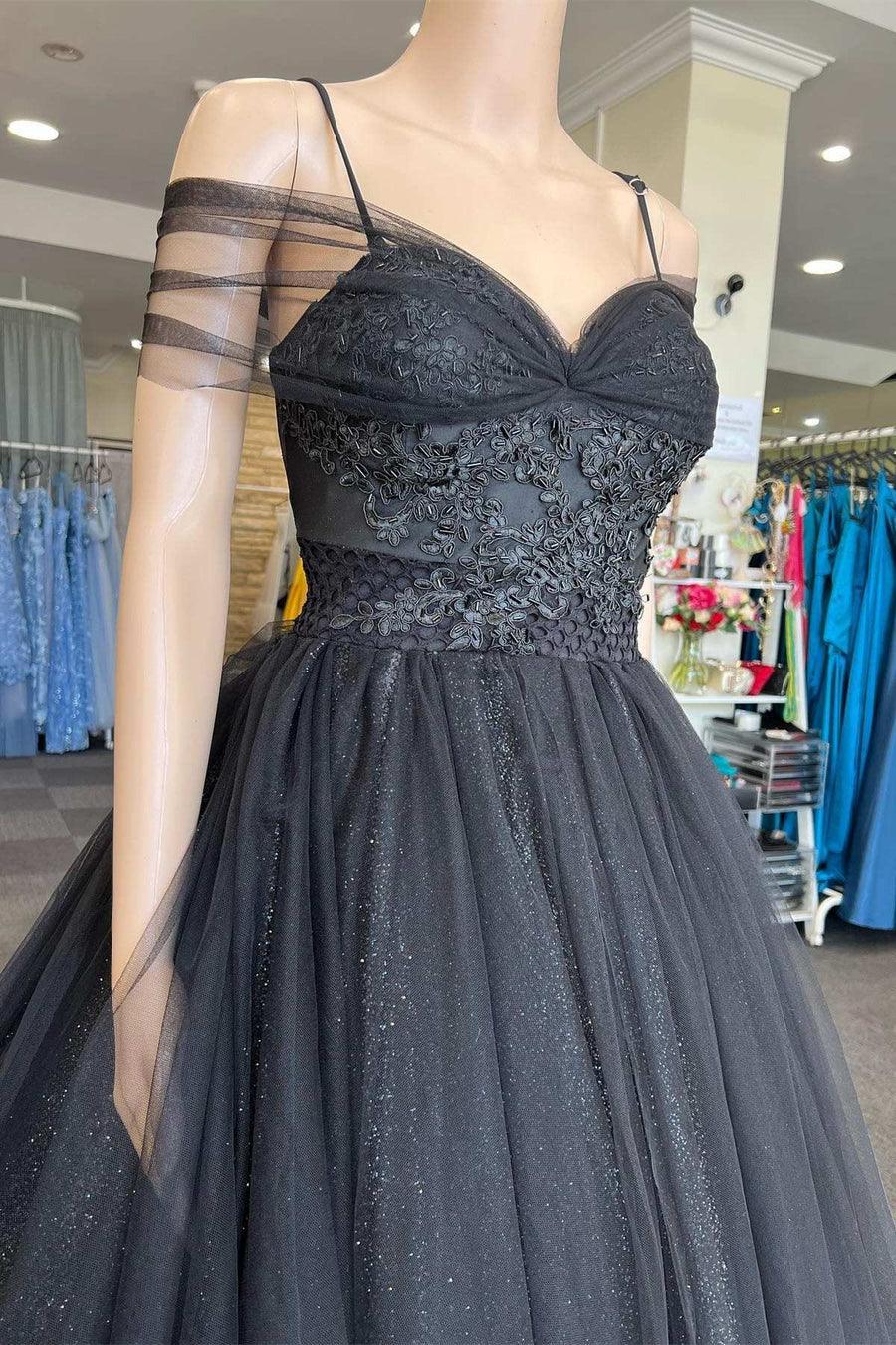 Vestido de fiesta largo negro de tul con hombros descubiertos y escote corazón de princesa