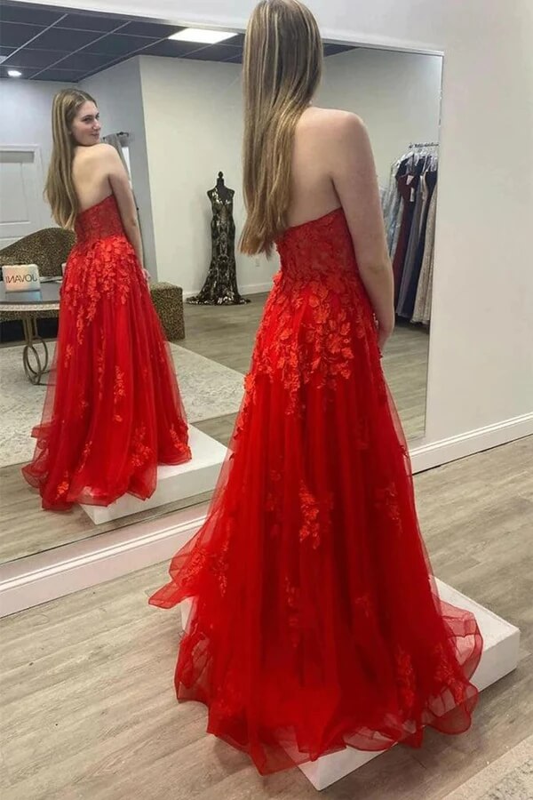 Langes trägerloses Ballkleid aus Tüll, Abendkleid mit Spitzenapplikationen
