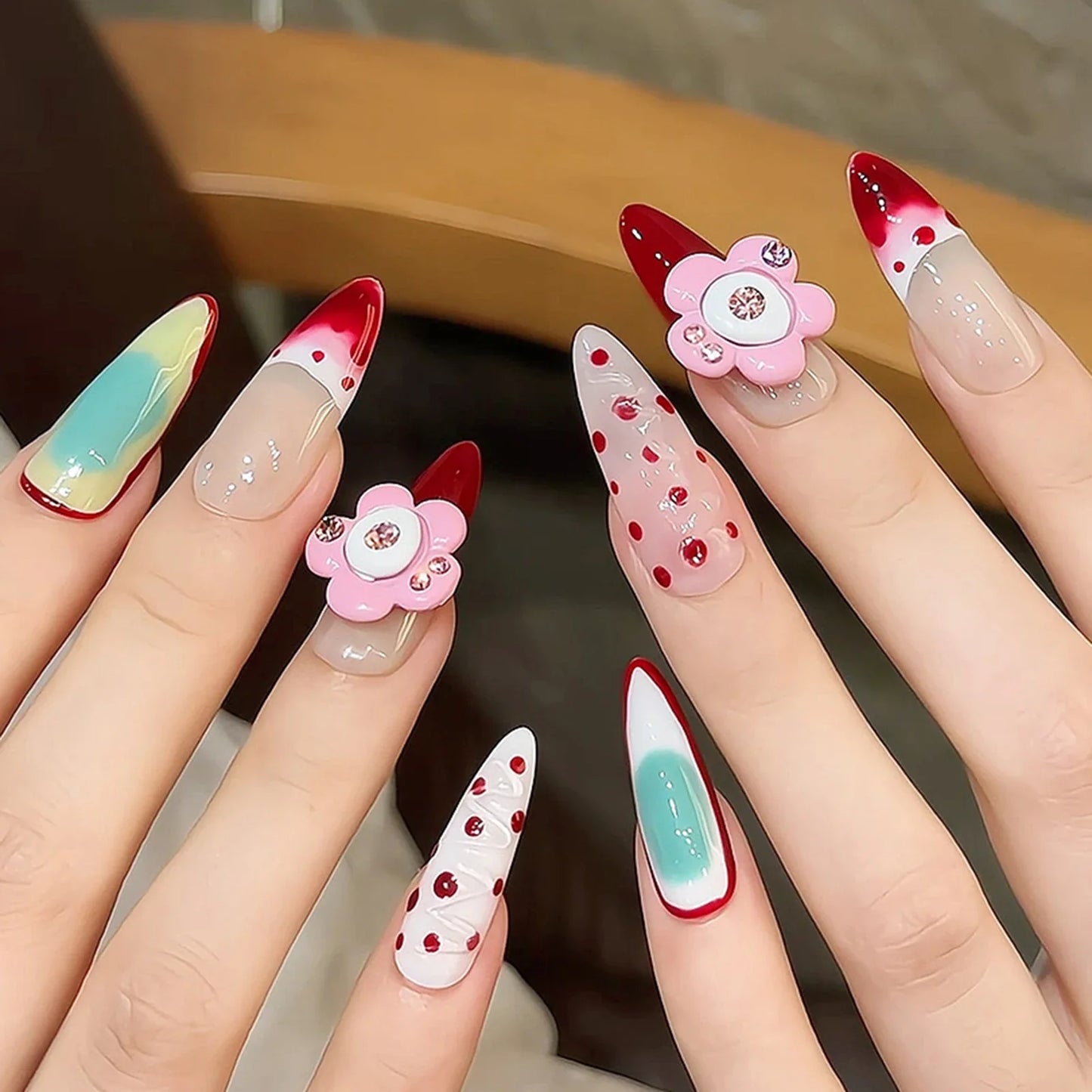 10 uñas postizas francesas rojas, brillantes, rosa rubor, hechas a mano, con diseños florales 3D, reutilizables, largas, almendradas.