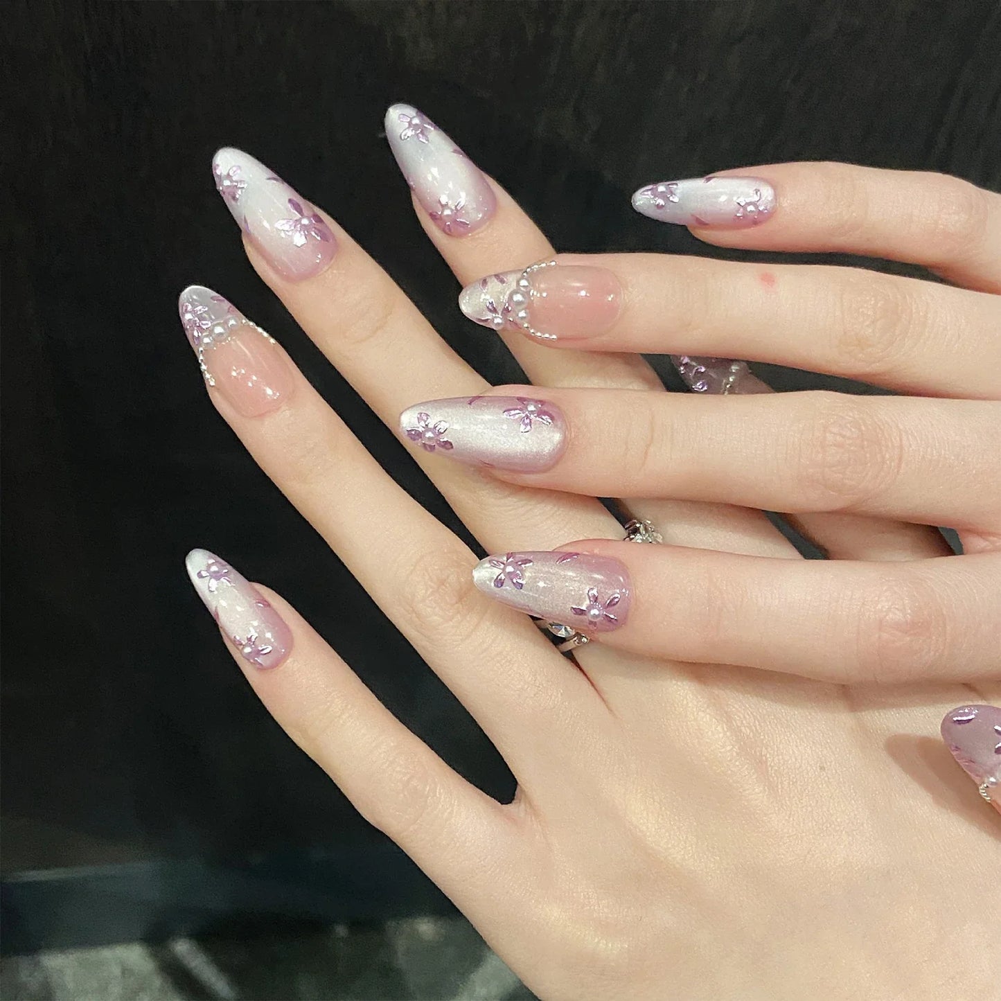 10 uñas postizas hechas a mano, estilo francés, morado claro, con diseño de ojo de gato, con delicados diseños florales, fáciles de usar.