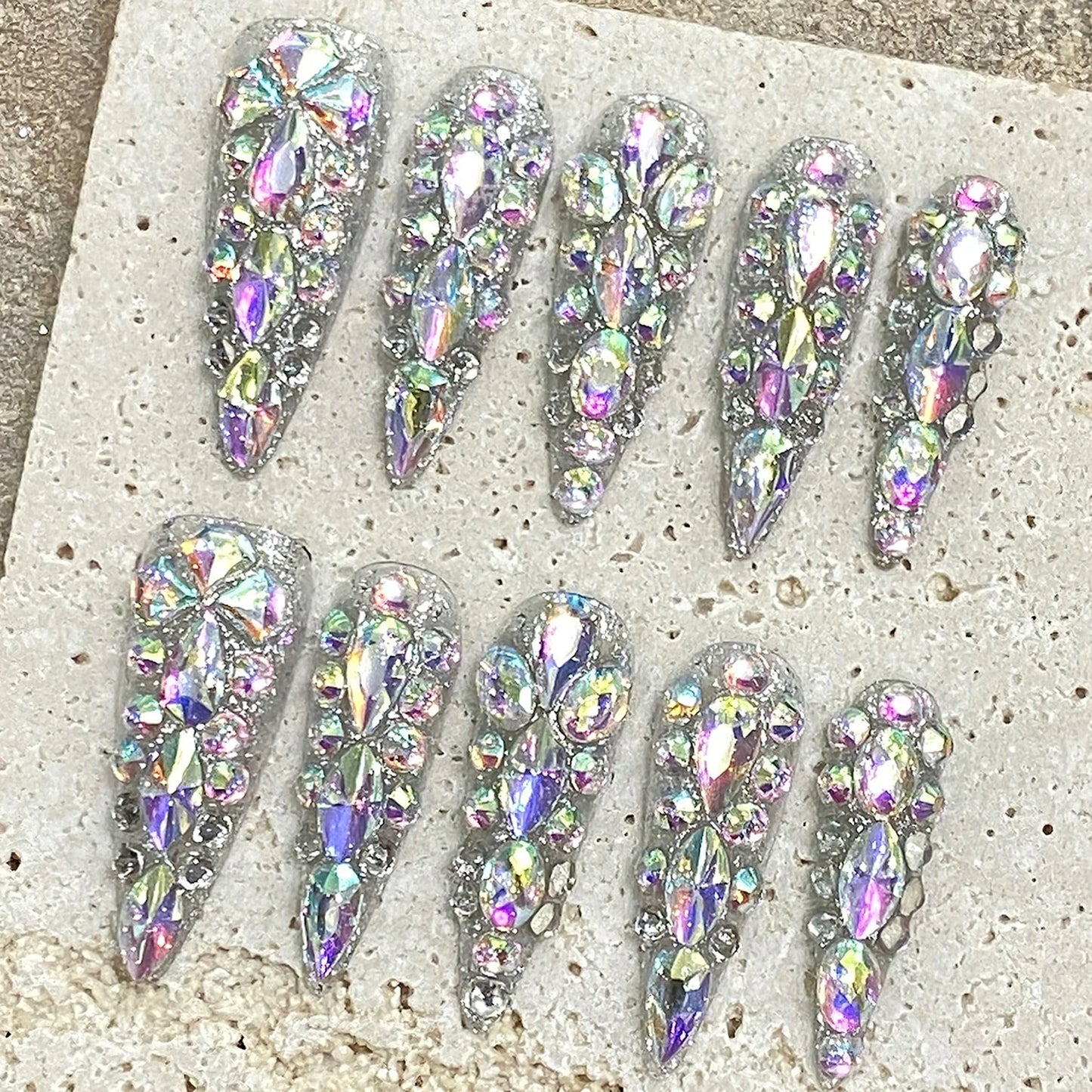 10 uñas postizas hechas a mano con diamantes brillantes, ligeras, de lujo, largas y puntiagudas, cobertura completa, uñas postizas Y2k, regalos de Año Nuevo.