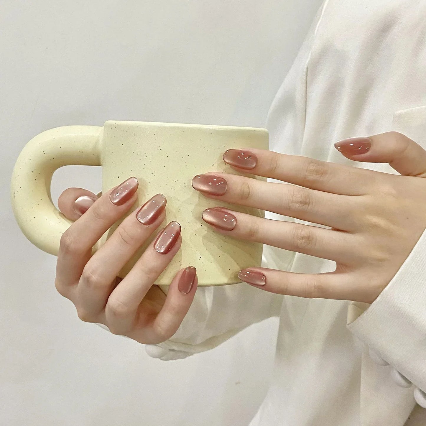 10 uñas postizas hechas a mano, color nude brillante, estilo ojo de gato, cobertura total, parches de bailarina para usar.