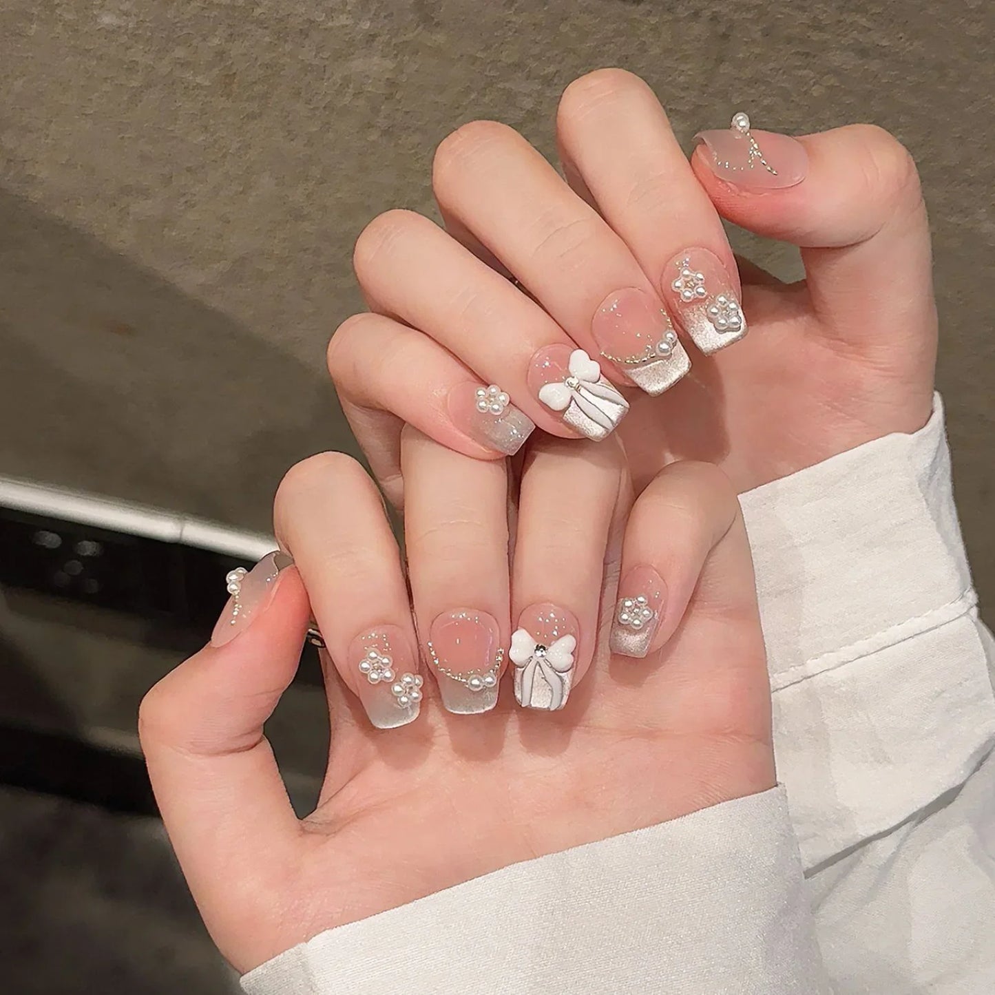 10 Stück handgefertigte nackte künstliche Nägel, erröten rosa, glänzendes Katzenauge, zum Aufdrücken der Nägel, Schleifendesign, französische künstliche Nägel, wiederverwendbare Maniküre