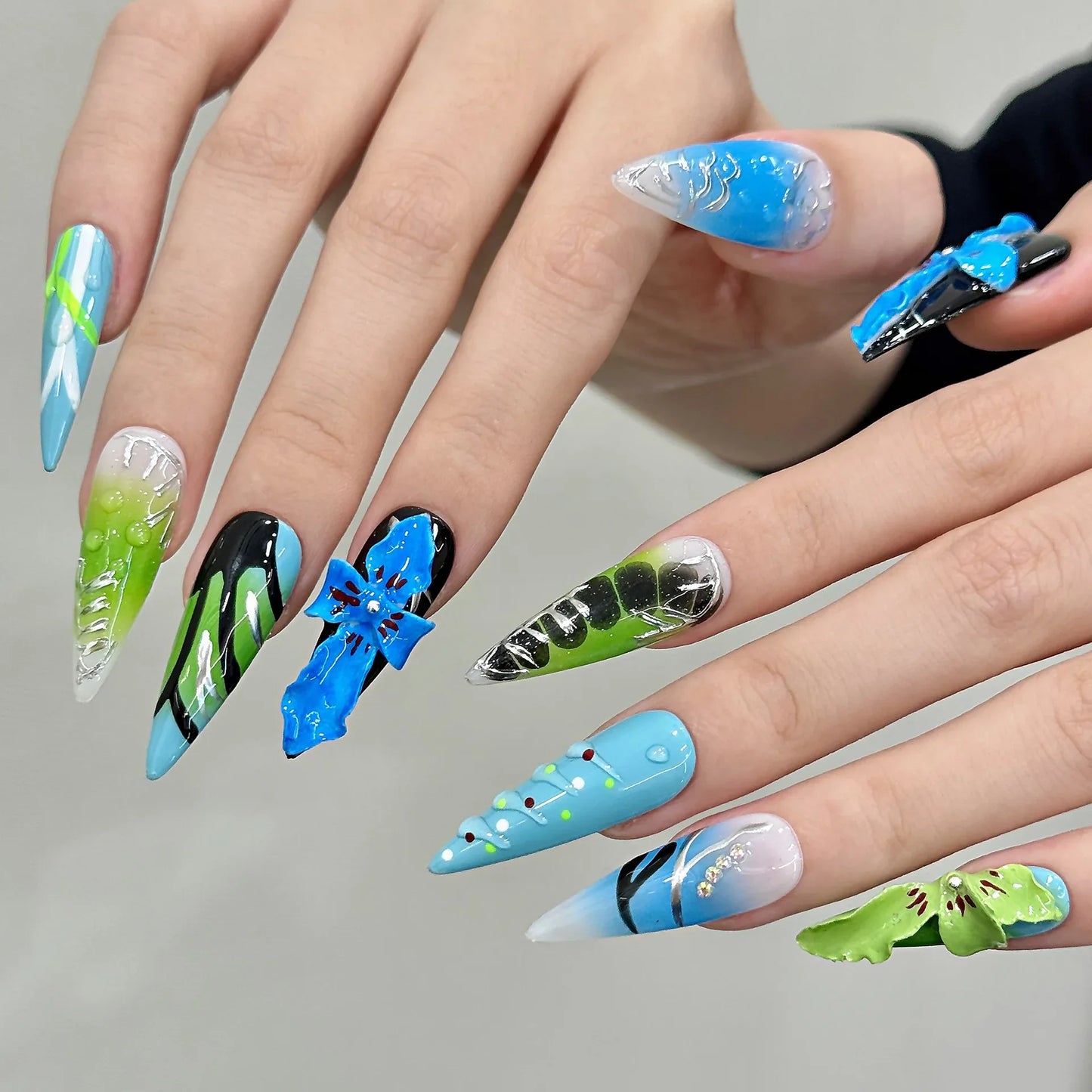 10 uñas postizas hechas a mano, bonitas y geniales, estilo Y2k, largas, de aguja, azules, con flores talladas en 3D, estilo hawaiano, para verano.