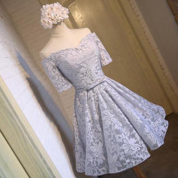 Graues, schulterfreies, halbärmeliges Homecoming-Kleid mit Schnürung und Applikationen