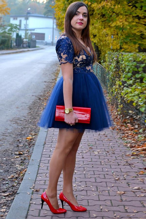 Dark Blue Deep V Neck Short Sleeve Sheer Homecoming Dress with Appliques