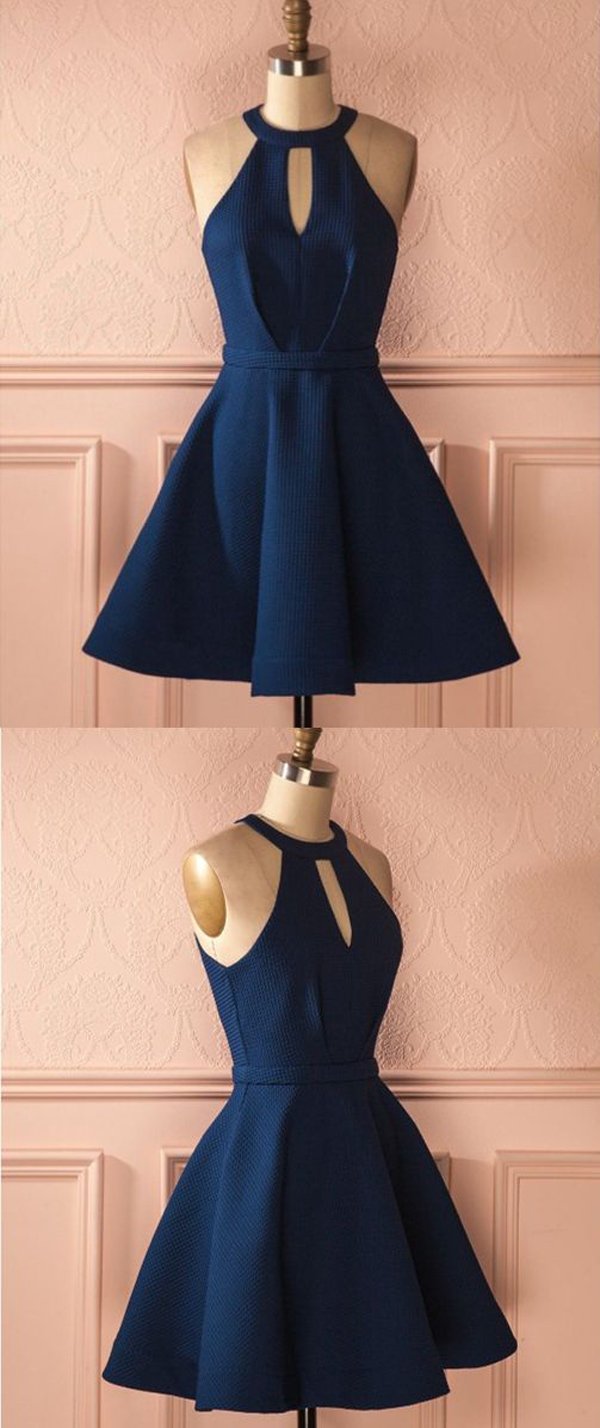 Dunkelblaues Neckholder-A-Linien-Heimkehrkleid mit offenem Rücken und ärmellosem
