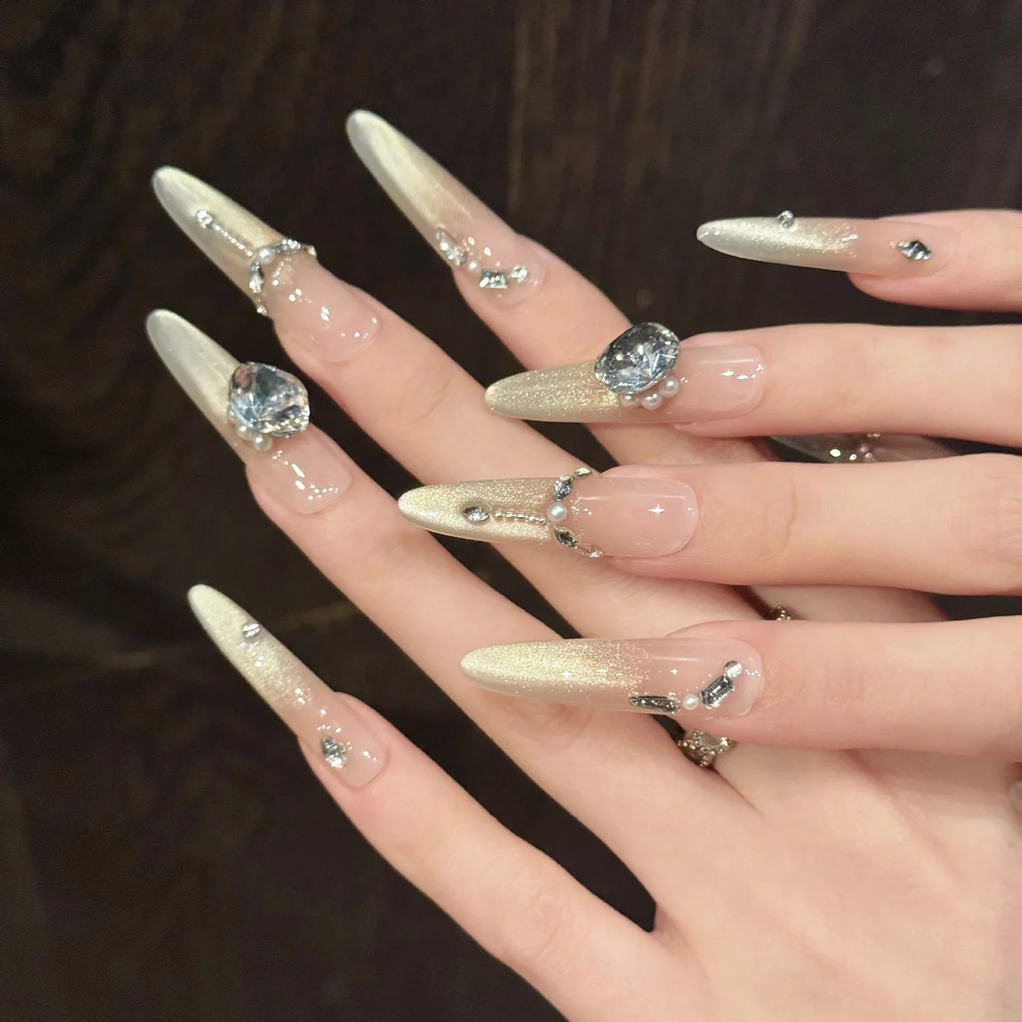 10 uñas postizas largas de ballet con purpurina, color champán, dorado, rubor francés, estilo ojo de gato, hechas a mano, con destellos de diamante.
