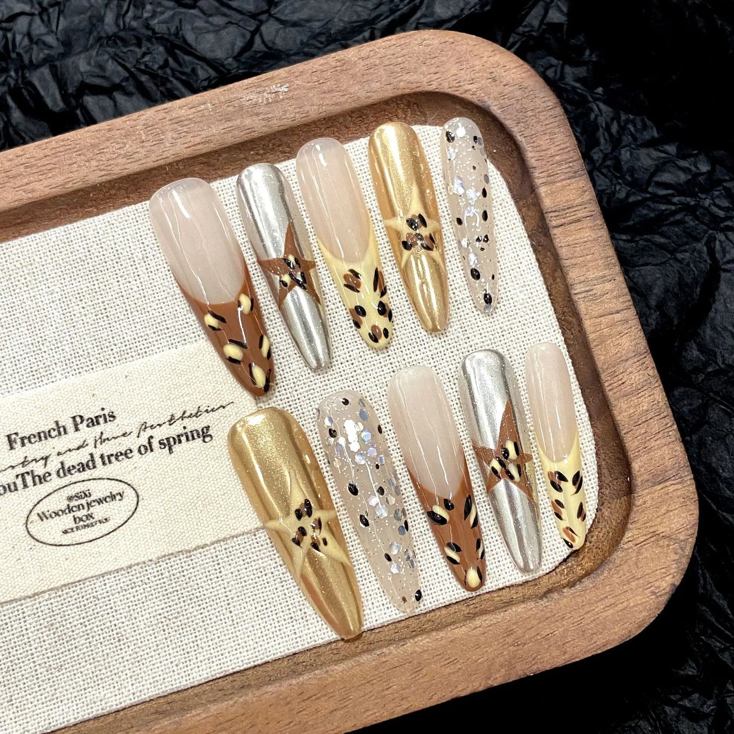 10 uñas postizas francesas con estampado de leopardo vintage Y2K, uñas postizas marrón oscuro hechas a mano con lentejuelas brillantes.