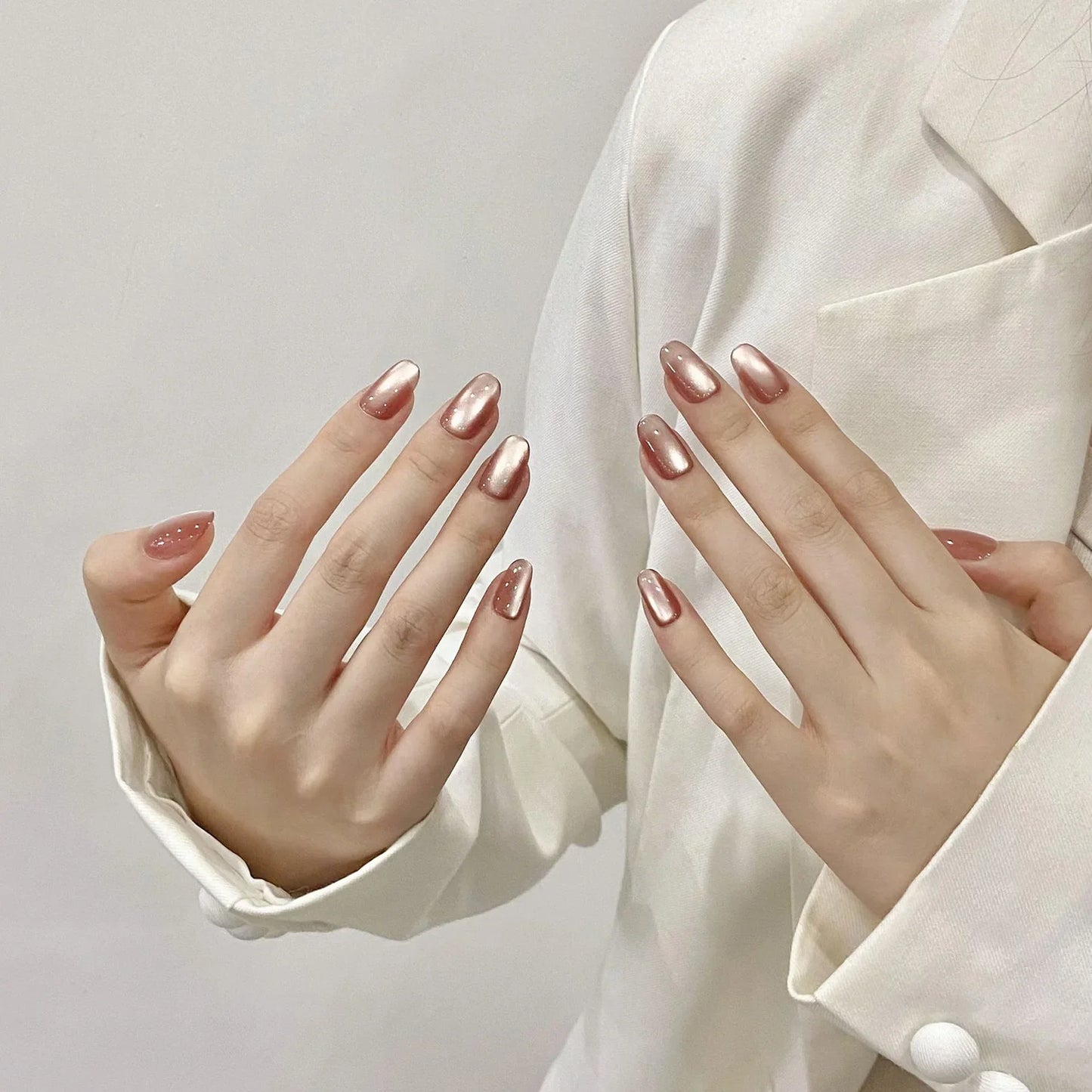 10 uñas postizas hechas a mano, color nude brillante, estilo ojo de gato, cobertura total, parches de bailarina para usar.