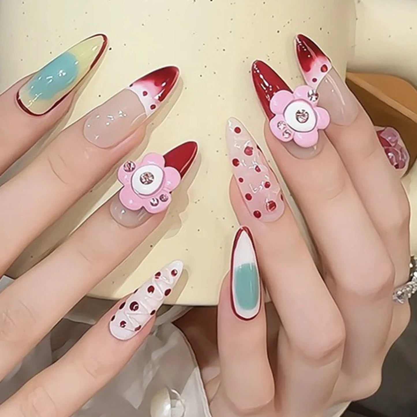 10 uñas postizas francesas rojas, brillantes, rosa rubor, hechas a mano, con diseños florales 3D, reutilizables, largas, almendradas.