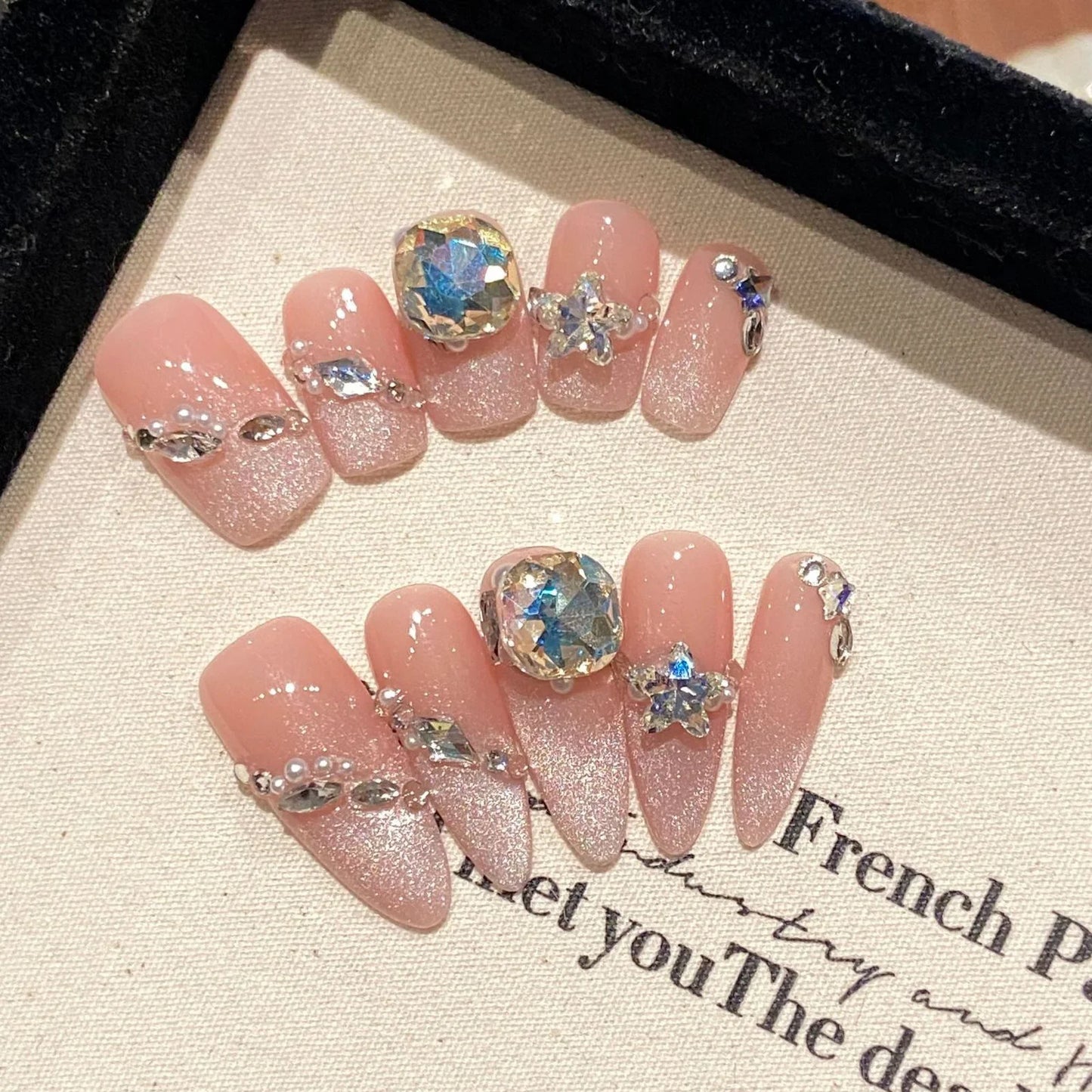 10 uñas postizas de lentejuelas con diseño de ojo de gato, hechas a mano, color rosa, con diseños de diamantes brillantes, reutilizables, francesas.