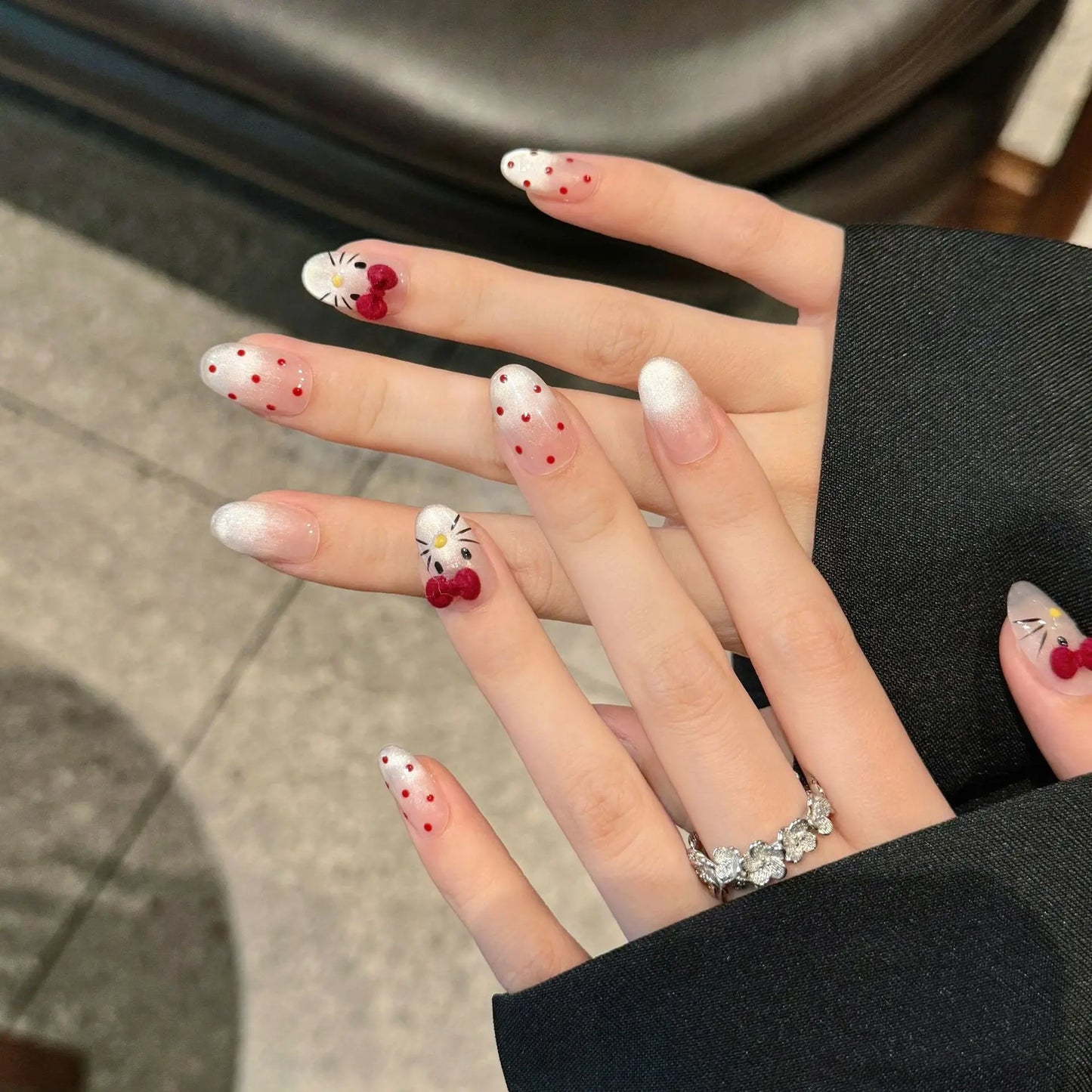 10 uñas postizas de ojo de gato pintadas a mano, diseño de gato kawaii con lazos 3D, decoración de uñas postizas, almendra brillante, sencillas y encantadoras.