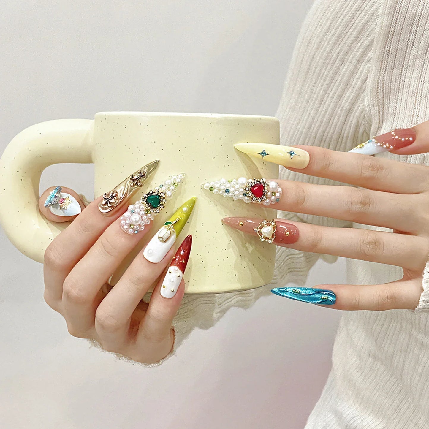 10 uñas postizas francesas hechas a mano con diseño de flores de tulipán, perla, corazón y diamante, uñas postizas de lujo para mujer.