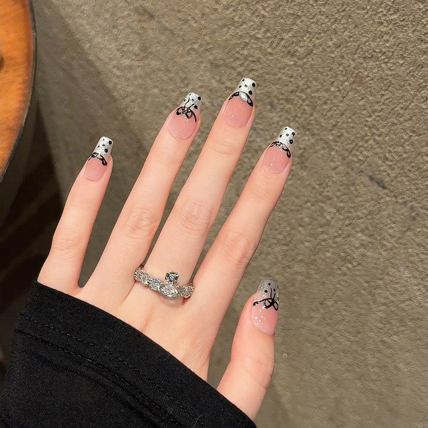10 uñas postizas cuadradas cortas, hechas a mano, en rosa rubor, estilo francés, con encaje, ondas y lazos.