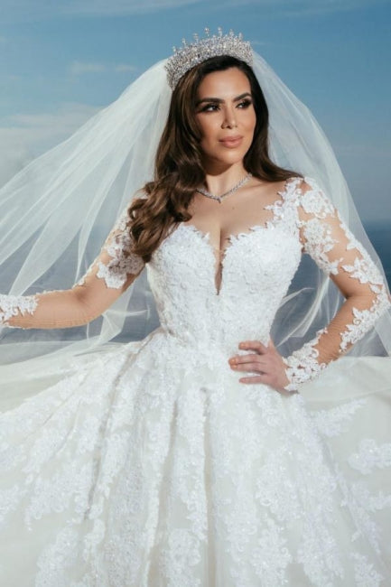 Bodenlanges A-Linien-Brautkleid mit Herzausschnitt und Tüll