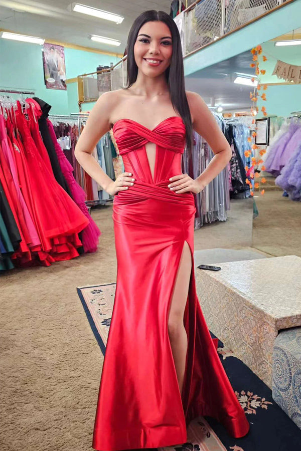 Vestido de fiesta largo negro de sirena con escote en forma de corazón y abertura