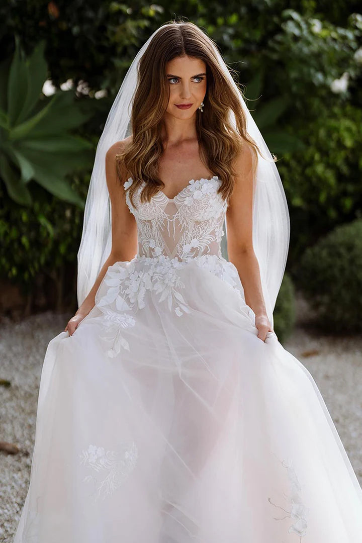 Herzausschnitt Ärmellos Applikationen Spitze Boho Brautkleid Brautkleid