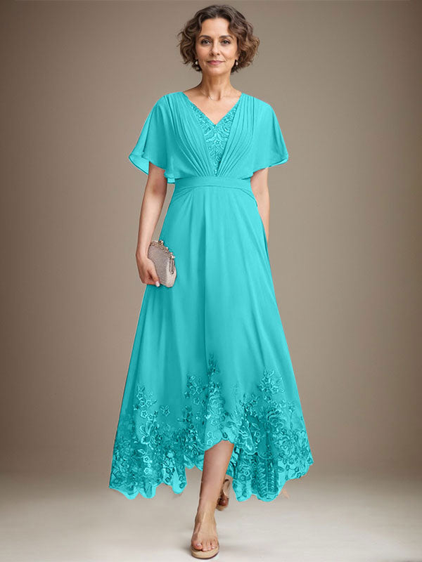 A-Linie V-Ausschnitt Asymmetrisches Spitzen-Chiffon-Kleid für die Brautmutter mit Plissee